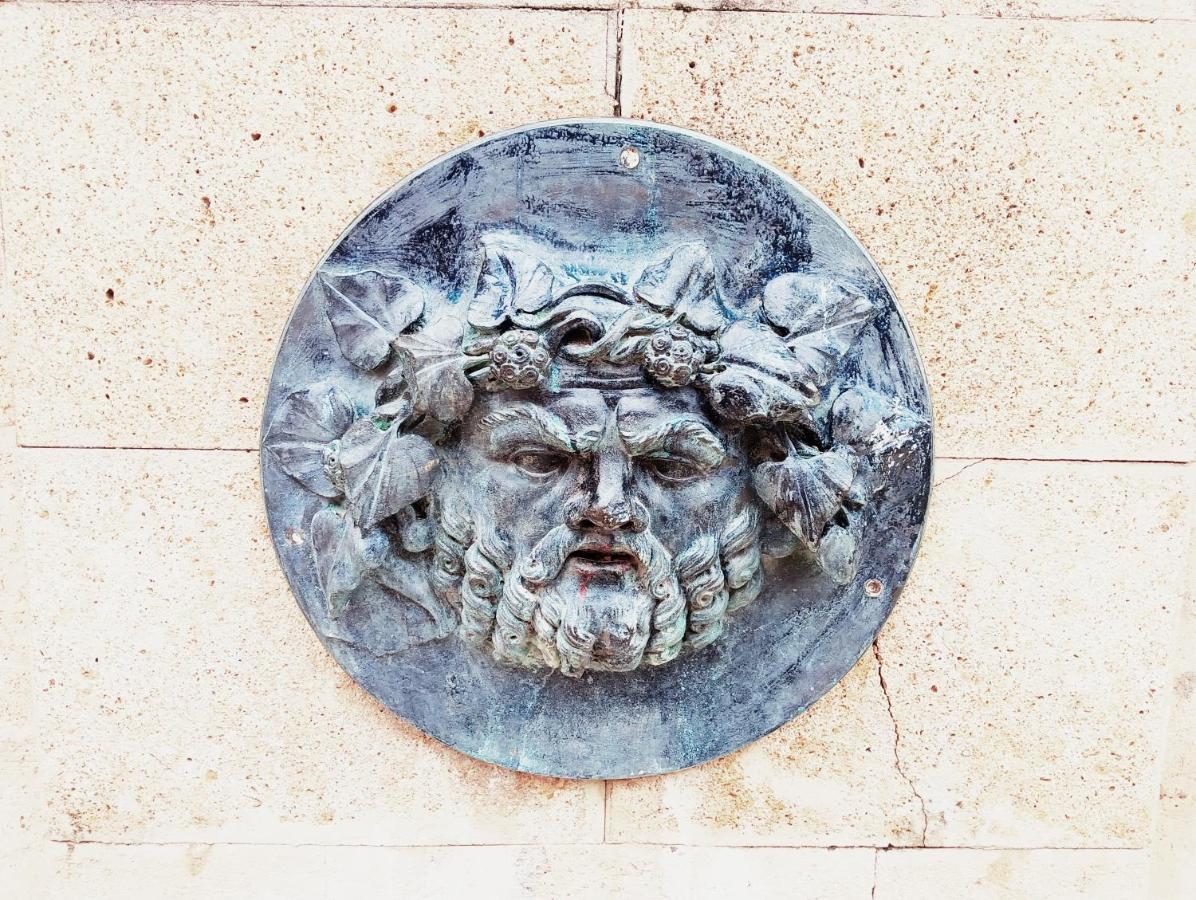 Cau D'en Magi - Casc Antic *